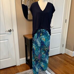 Soma Cool Nights Pajama Set Navy V-Neck Top & Tropical Print Pants Size L